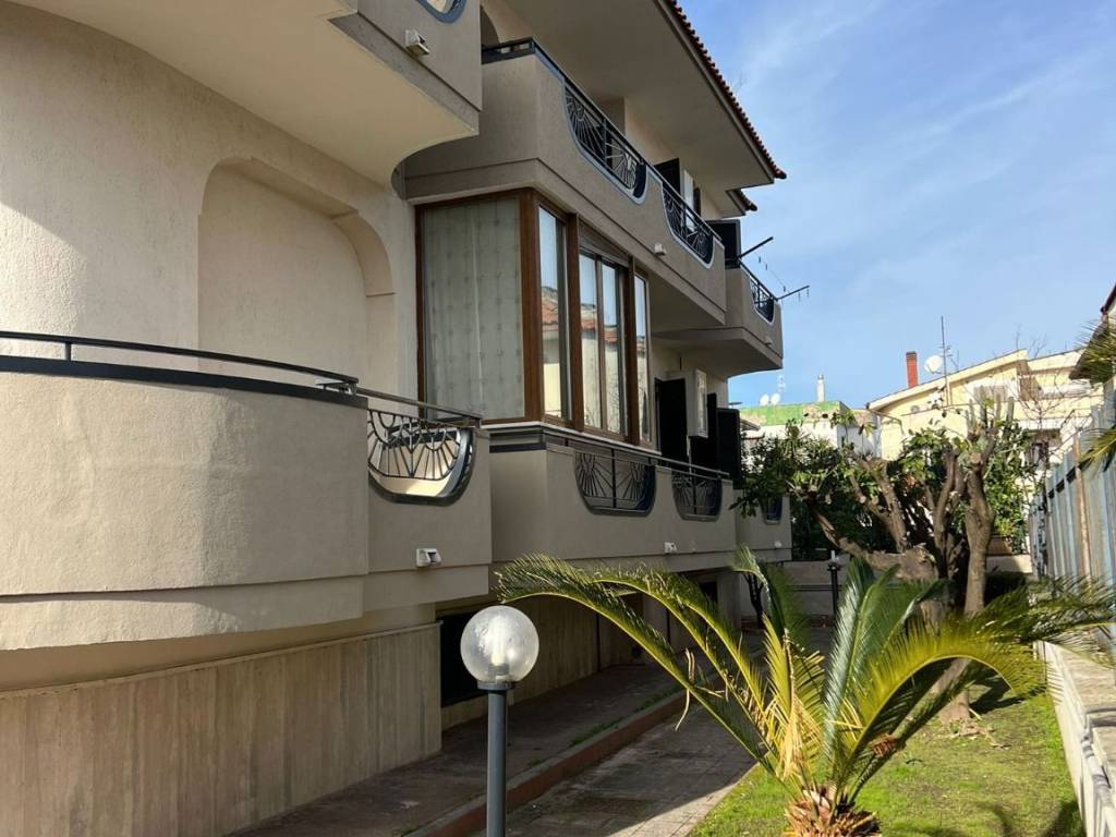 Appartamento a Casoria in Via Giacomo Brodolini - Foto 2