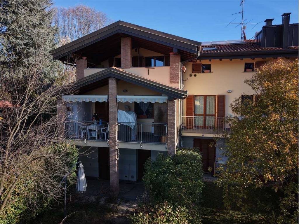 Attico / mansarda a Sesto calende in Via Case nuove , 10 - Foto 2