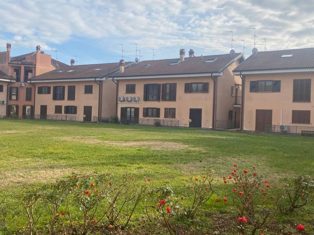 Appartamento a Borgarello in Via Giovanni Verga - Foto 2