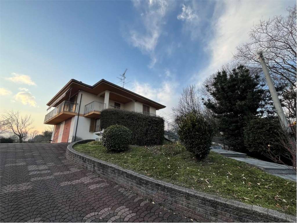 Villa a Borgo ticino in via Giordano Bruno - Foto 3