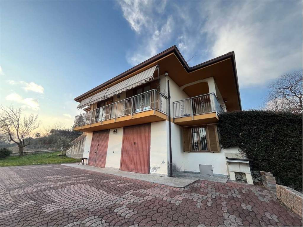 Villa a Borgo ticino in via Giordano Bruno - Foto 4