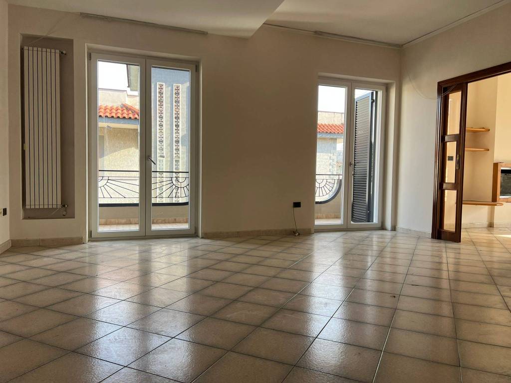 Appartamento a Casoria in Via Giacomo Brodolini - Foto 3