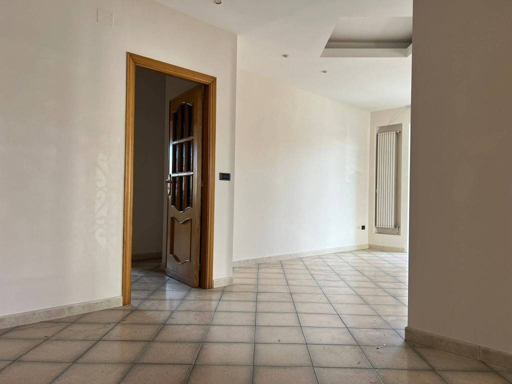Appartamento a Casoria in Via Giacomo Brodolini - Foto 5