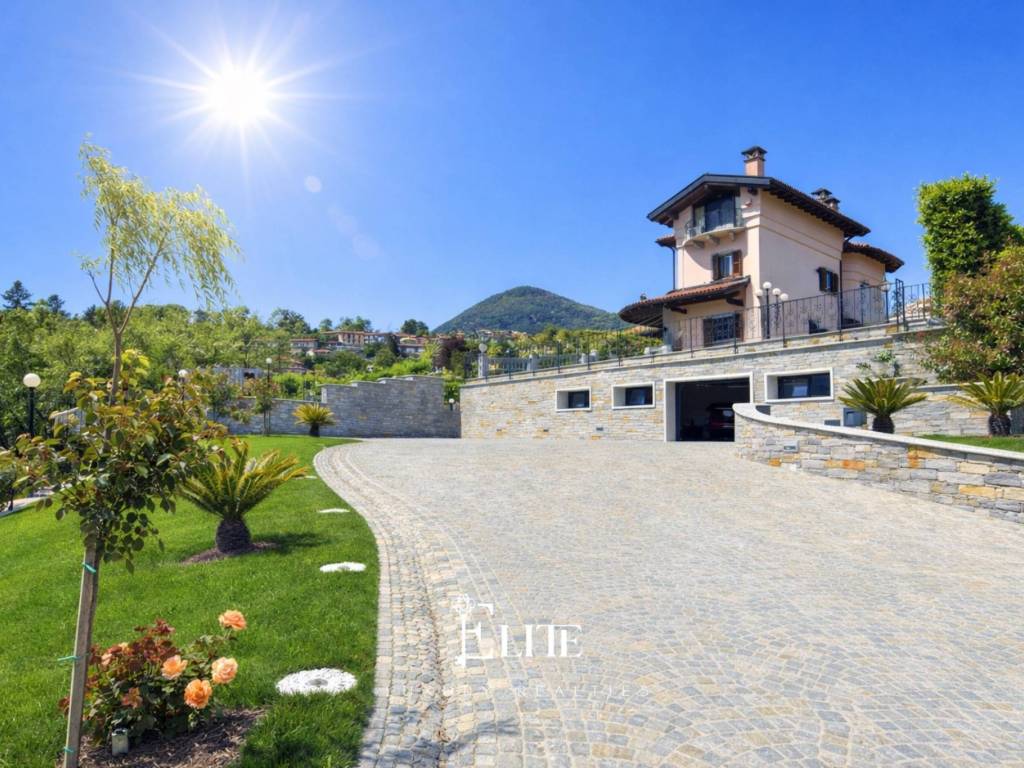 Villa a Verbania in Via Intra Premeno - Foto 2