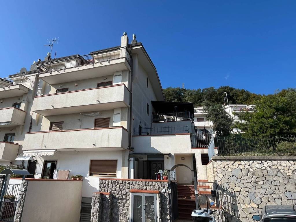 Appartamento a Pellezzano in Via Alcide De Gasperi - Foto 2