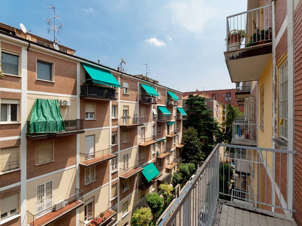 Appartamento a Bologna in Via Umberto Monari, 1 - Foto 2