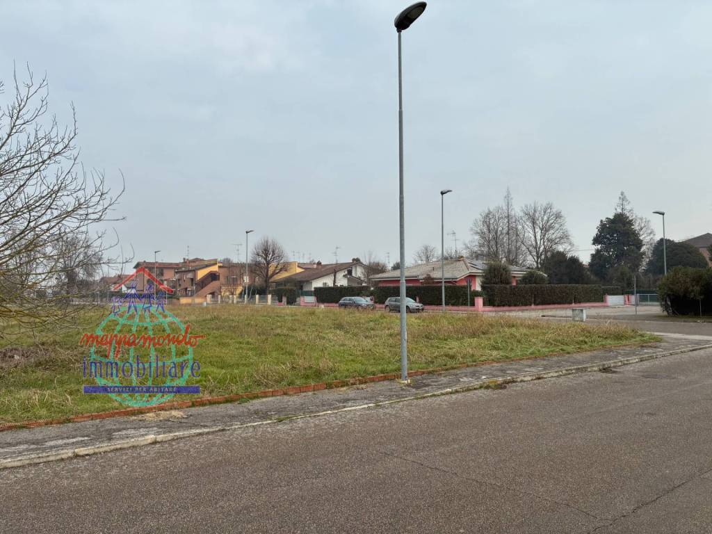 Terreno a Finale emilia in VIA BRENTA - Foto 4
