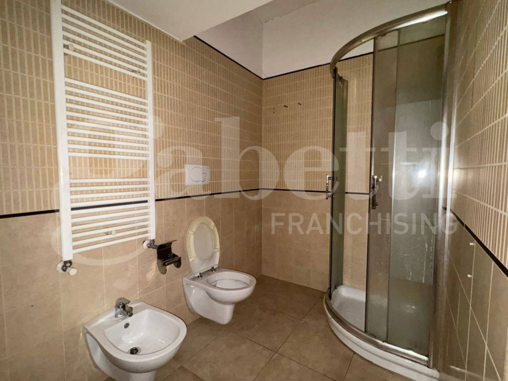Appartamento a Bari in VIA CELIO E VINCENZO SABINI - Foto 4