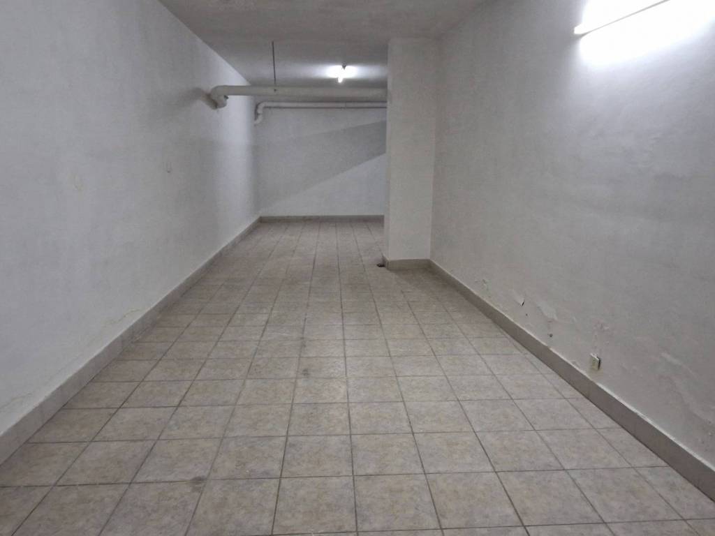 Box / garage a Trani in Via Caposele - Foto 4