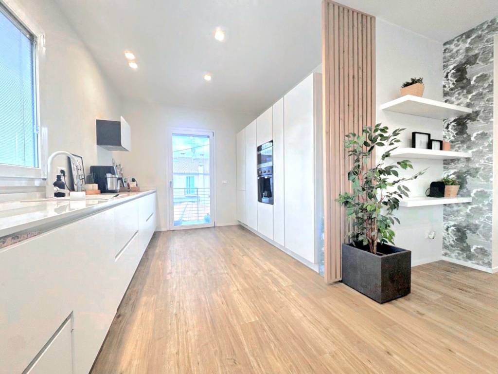 Appartamento a Altavilla vicentina in Via E. Monico - Foto 4