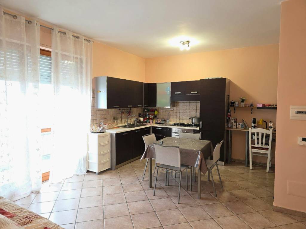 Appartamento a Rondissone in Via Carpi - Foto 2