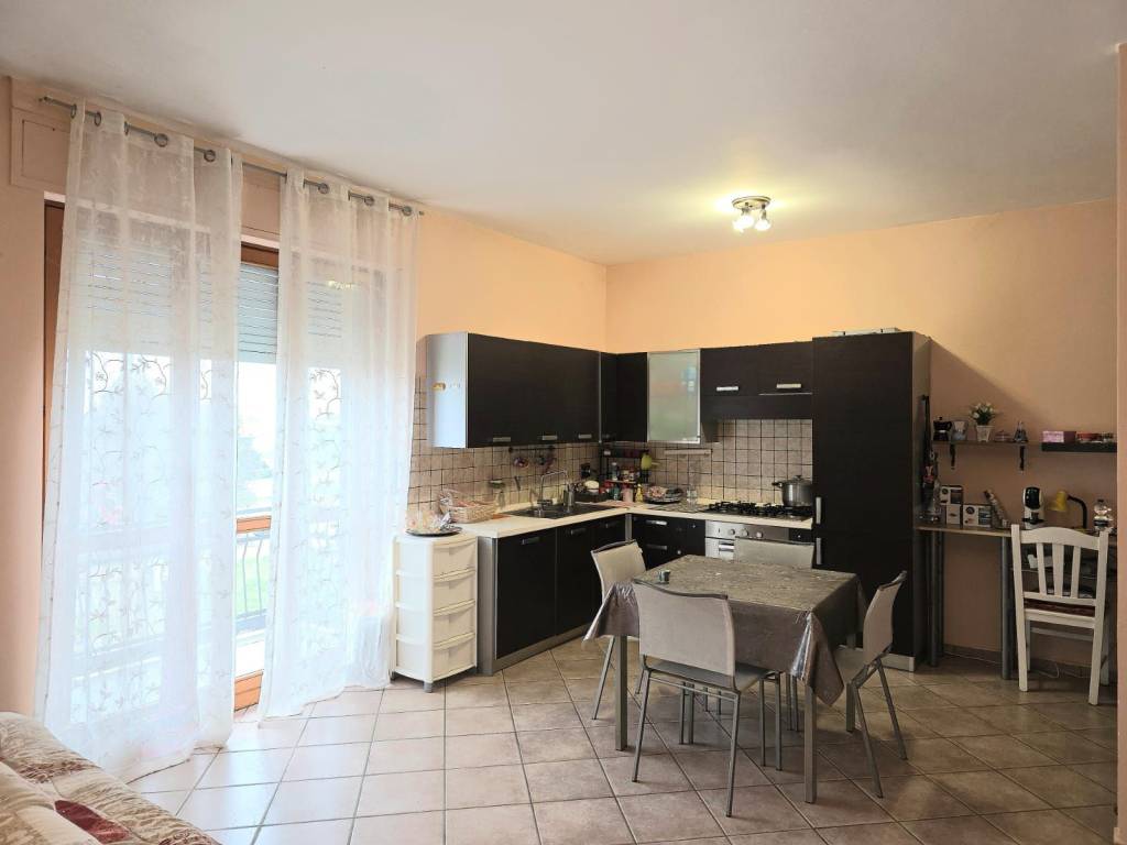 Appartamento a Rondissone in Via Carpi - Foto 5