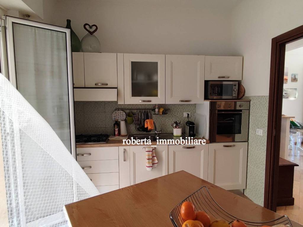 Appartamento a Cogoleto in Via Alfredo Tennyson - Foto 2