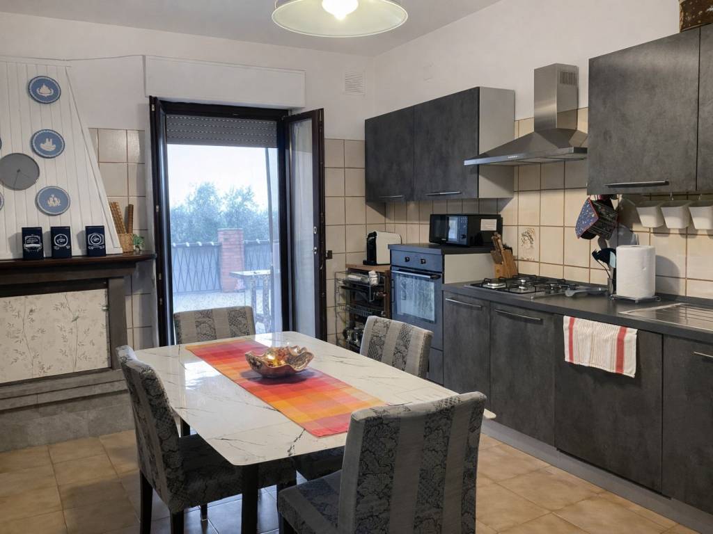 Appartamento a Viterbo in Via San Michele Arcangelo - Foto 5