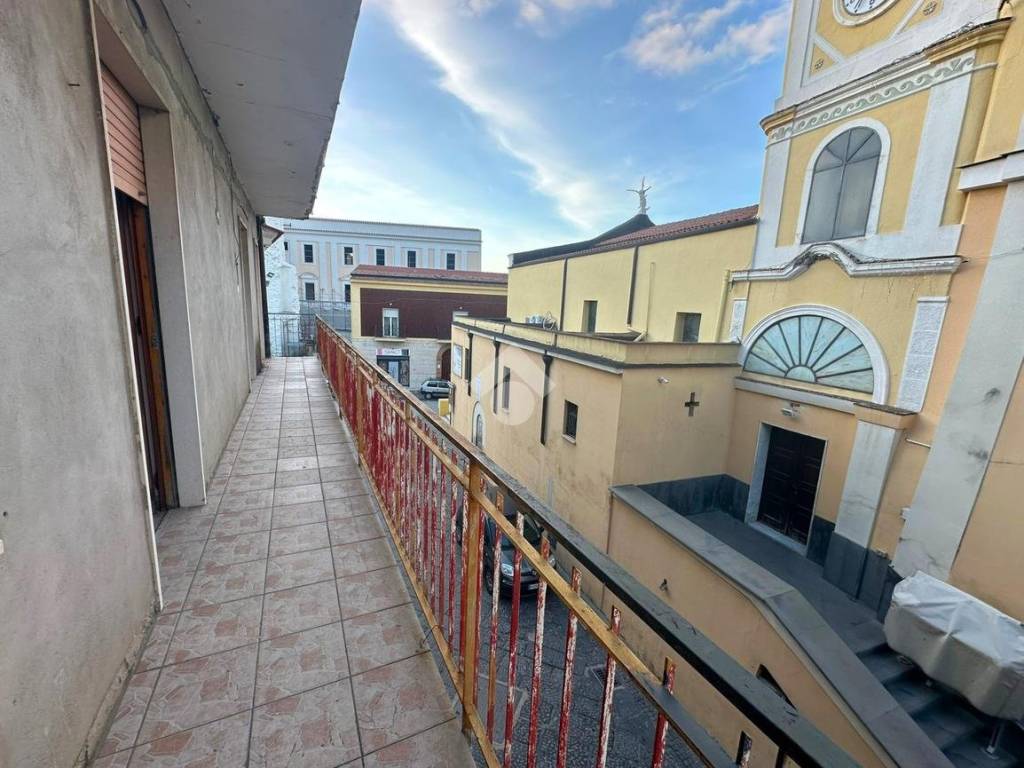 Appartamento a Mondragone in Via duca degli abruzzi - Foto 3