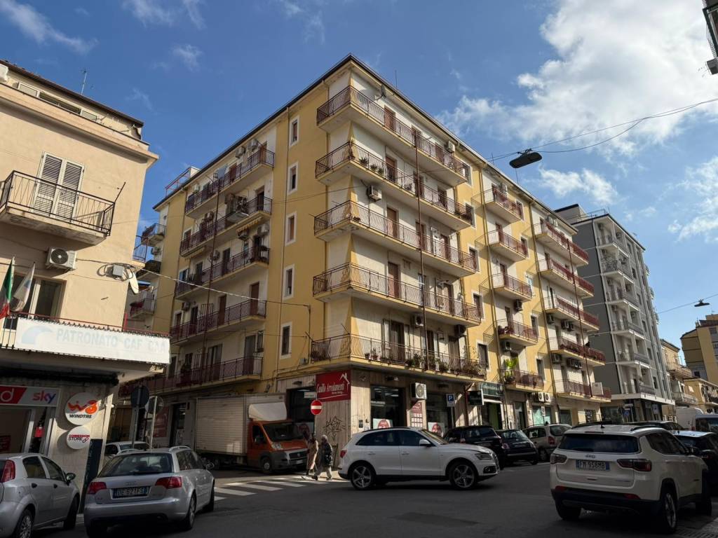 Appartamento a Crotone in Via Roma - Foto 3