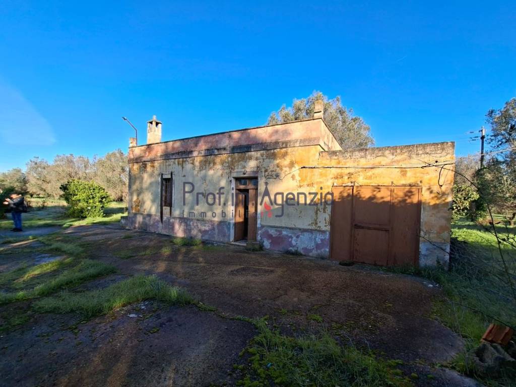 Rustico / casale a San michele salentino in Contrada Aieni - Foto 2