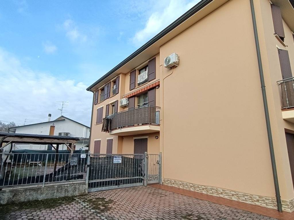 Appartamento a Moglia in Via Francesco Santi, 13 - Foto 2