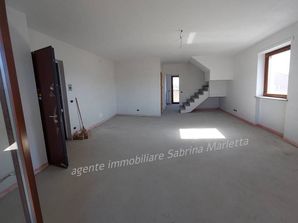 Appartamento a La loggia in Via Leonardo Bistolfi - Foto 4