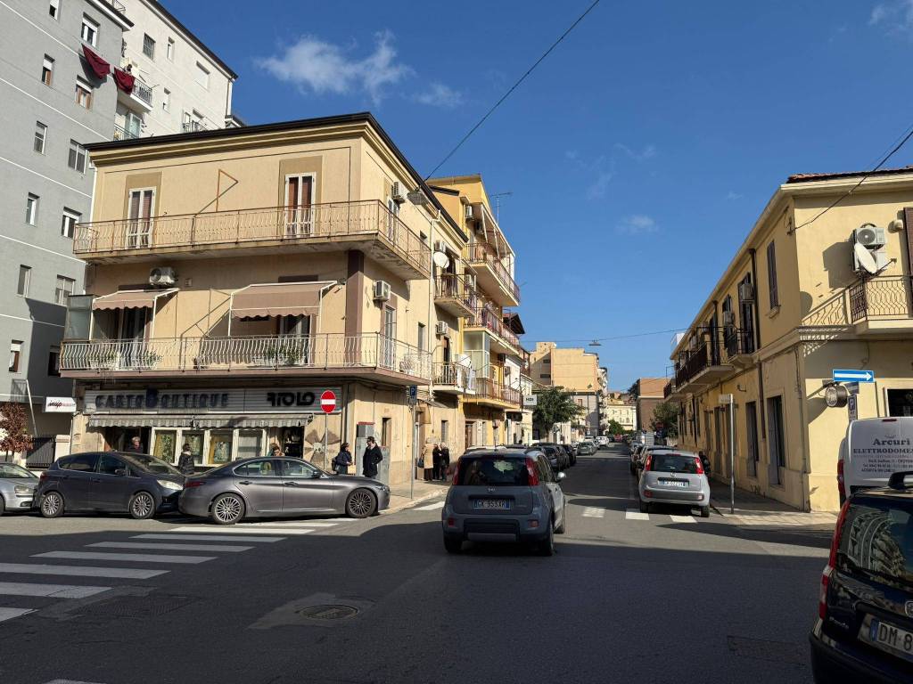 Appartamento a Crotone in Via Ercole Scalfaro - Foto 2