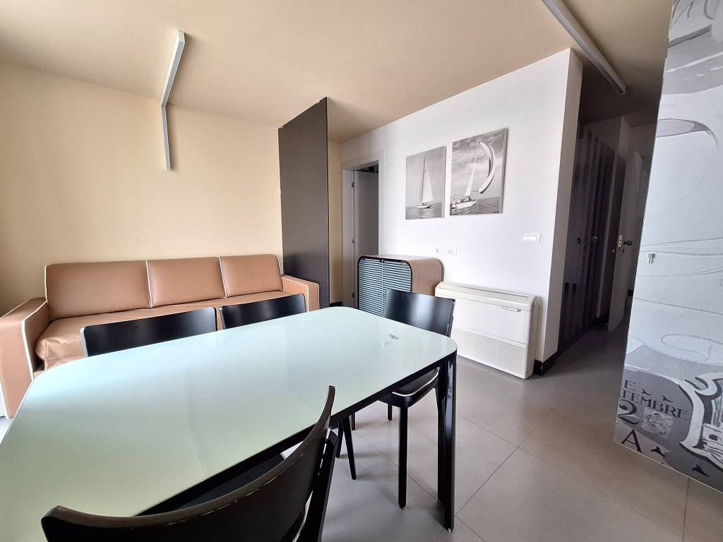 Appartamento a Rimini in Viale Porto Palos, 3 - Foto 2