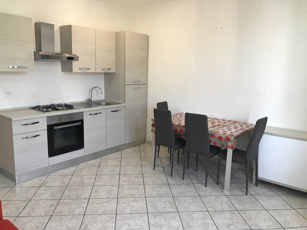 Appartamento a Saronno in Via Angelo Volonterio, 14 - Foto 5