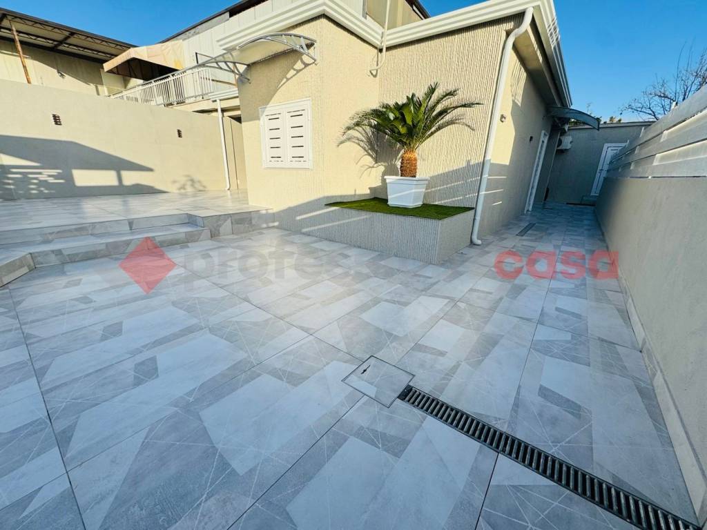 Villa a Terracina in VIA MONACO, 1 - Foto 2