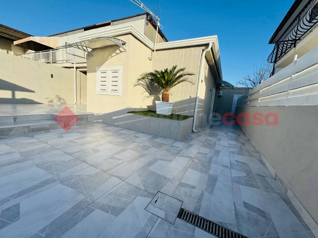 Villa a Terracina in VIA MONACO, 1 - Foto 3