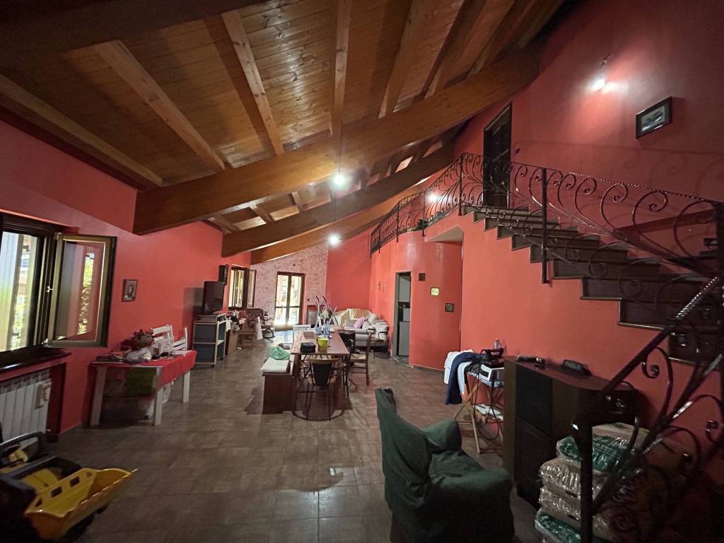 Villa a Mendicino in Via San Bartolo - Foto 2