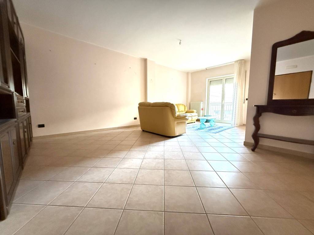 Appartamento a Cassano delle murge in Via Giacomo Matteotti - Foto 3