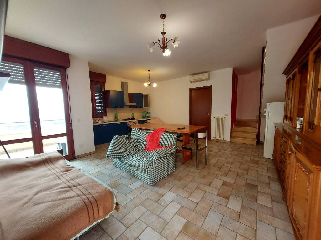 Appartamento a Mombaroccio in Via Villagrande - Foto 2