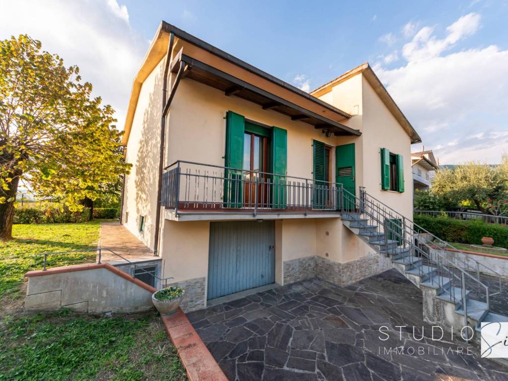 Villa a Pistoia in Via Crocifisso - Foto 2