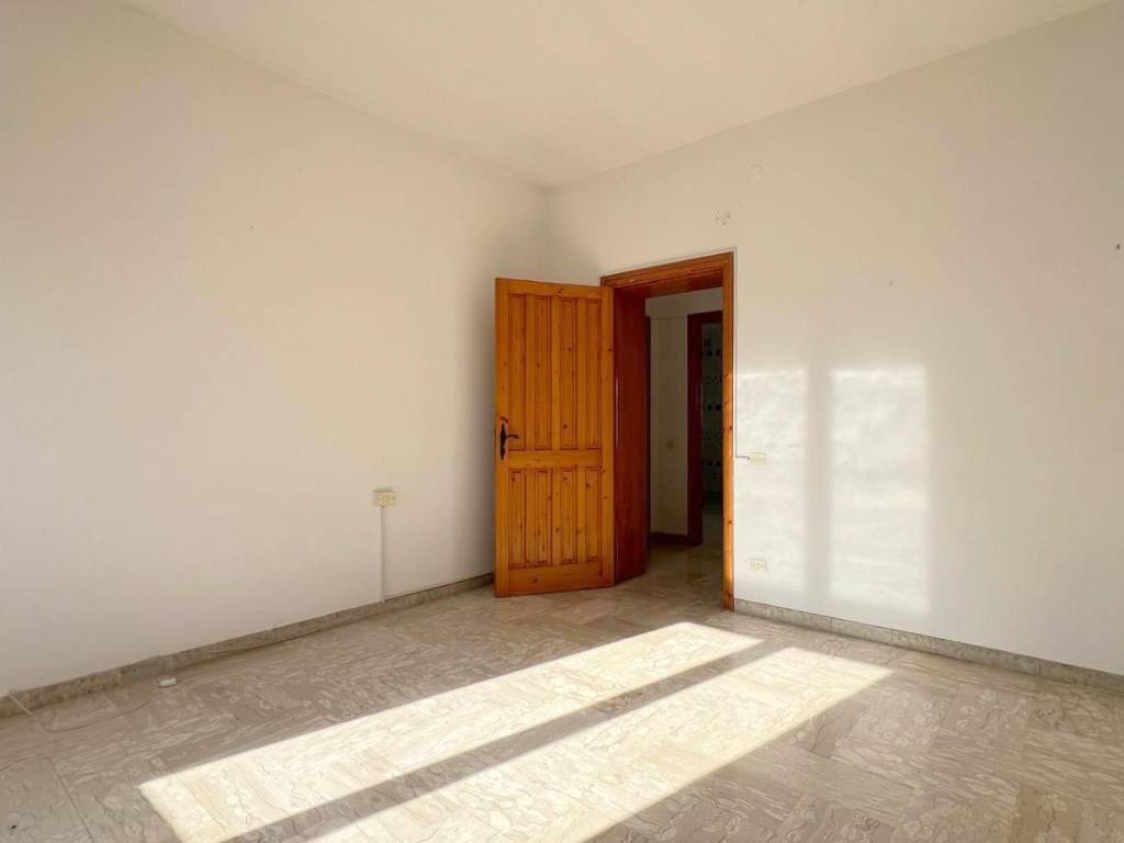 Appartamento a Ceglie messapica in Via Taranto - Foto 4