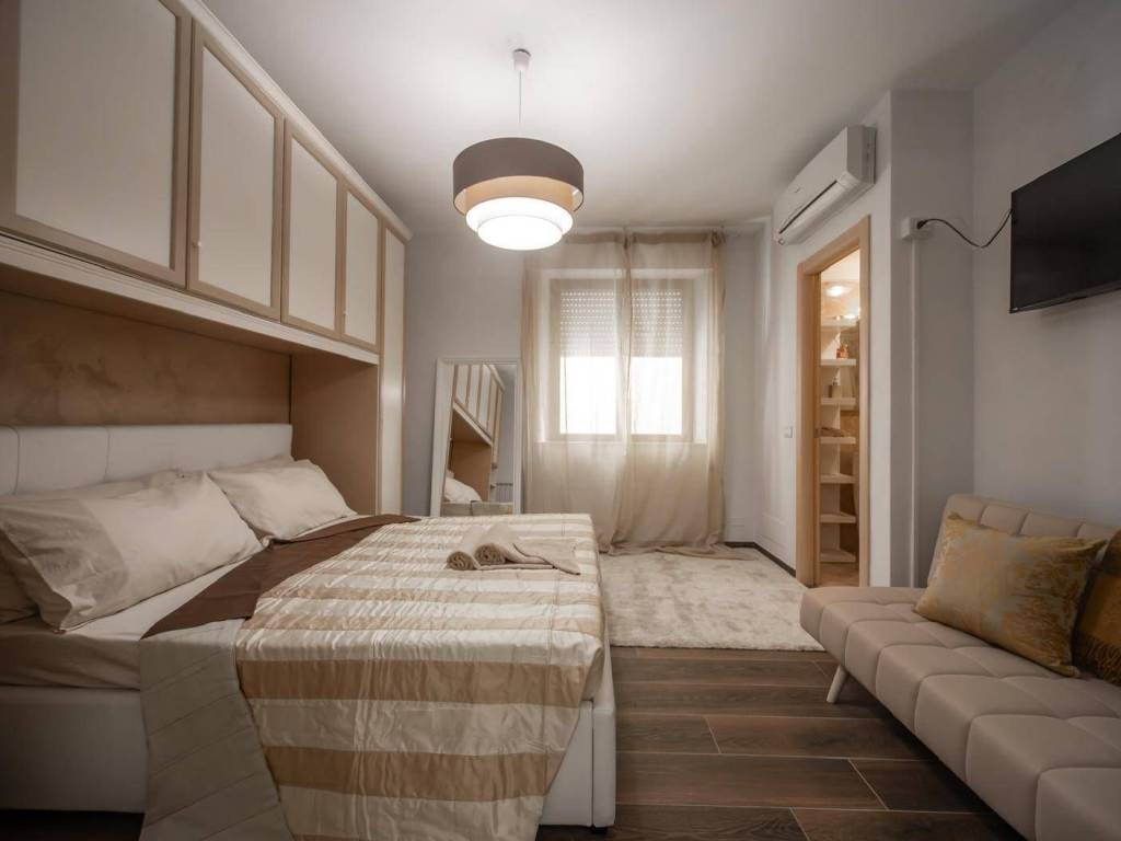 Appartamento a Viareggio in Viale Daniele Manin, 4 - Foto 3