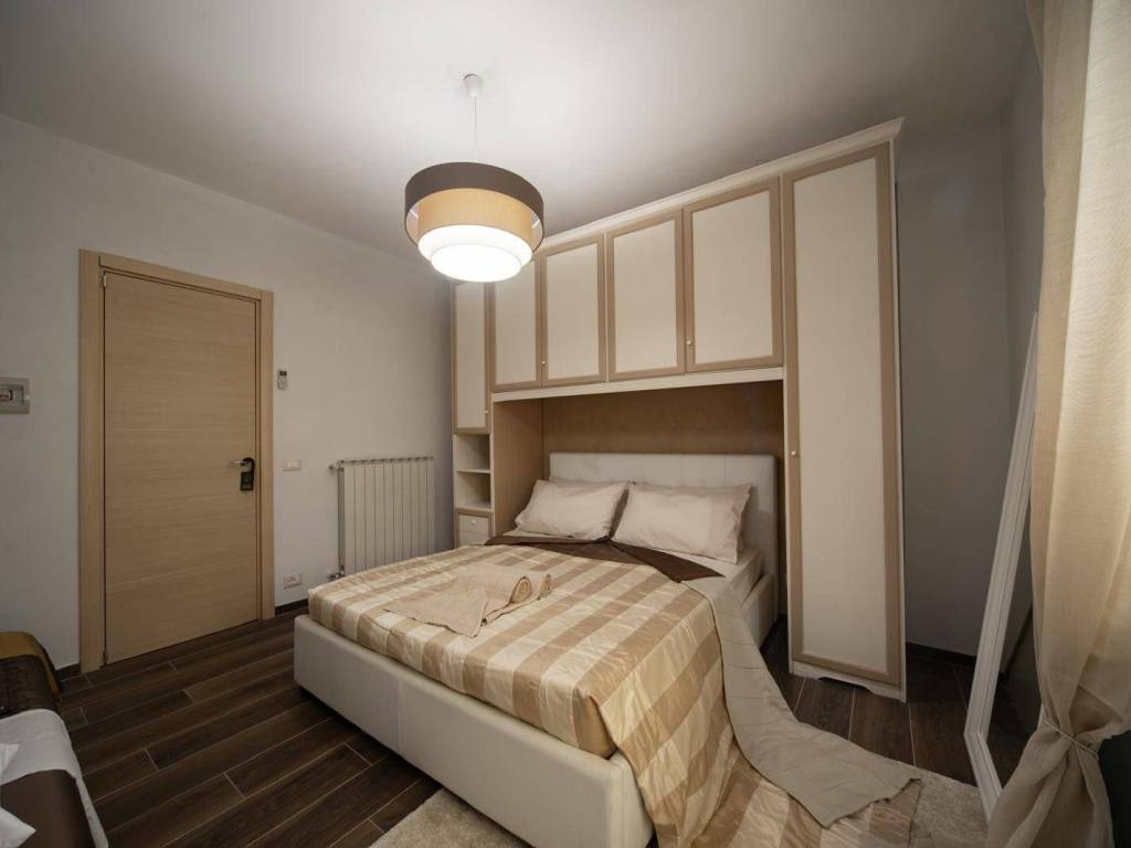 Appartamento a Viareggio in Viale Daniele Manin, 4 - Foto 4