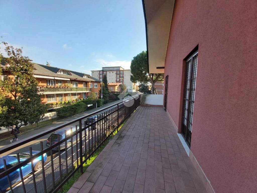 Appartamento a Bergamo in Via Ferruccio Galmozzi, 13 - Foto 4