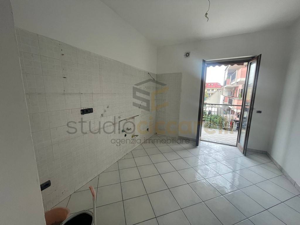 Appartamento a Giugliano in campania in Via Giardini - Foto 4