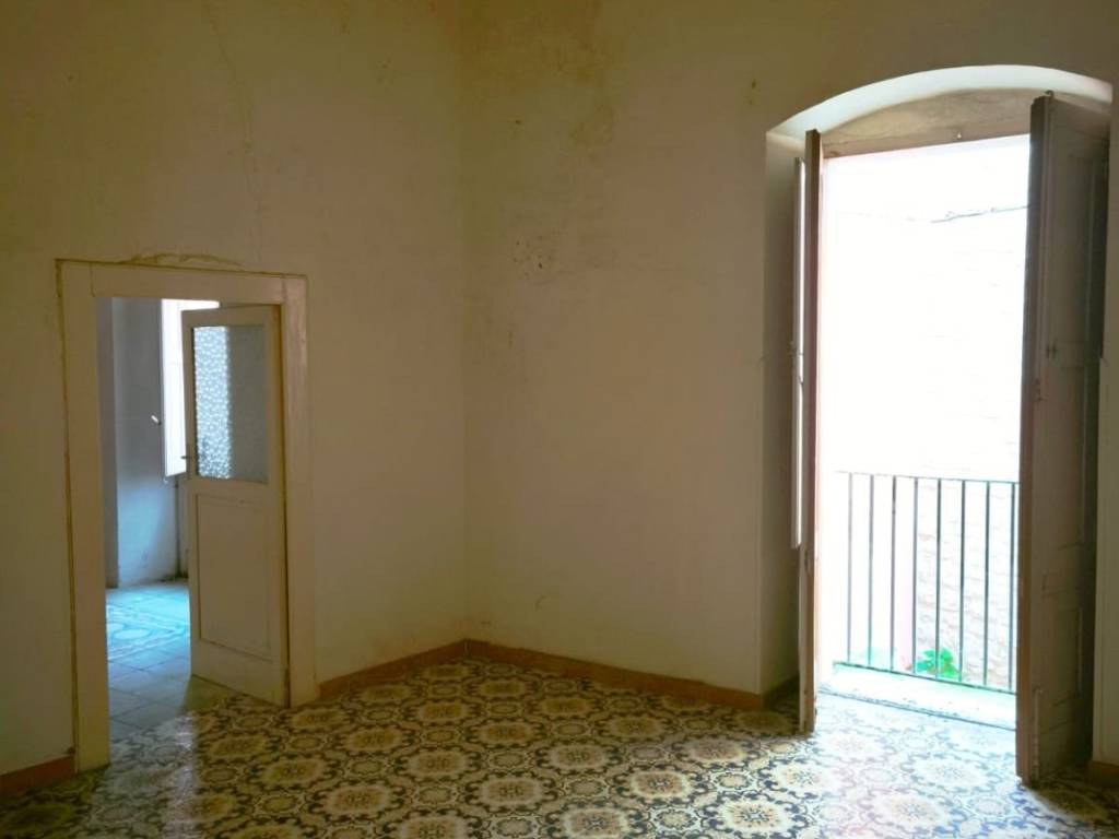 Palazzo / stabile a Bitetto in Via Annunziata - Foto 3