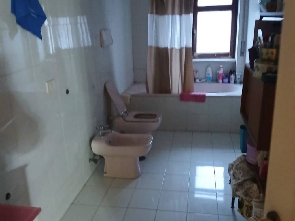 Appartamento a Salerno in Via Rocco Galdieri, 18 - Foto 5