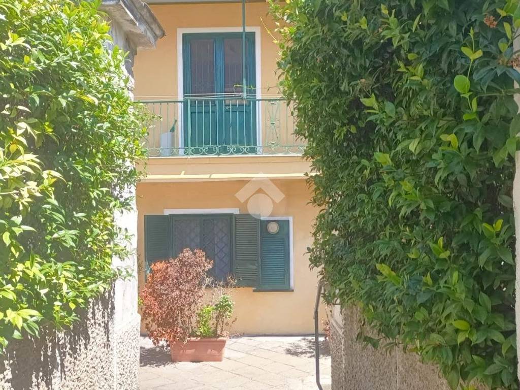 Appartamento a Torre annunziata in Via Vittorio Veneto, 448 - Foto 2