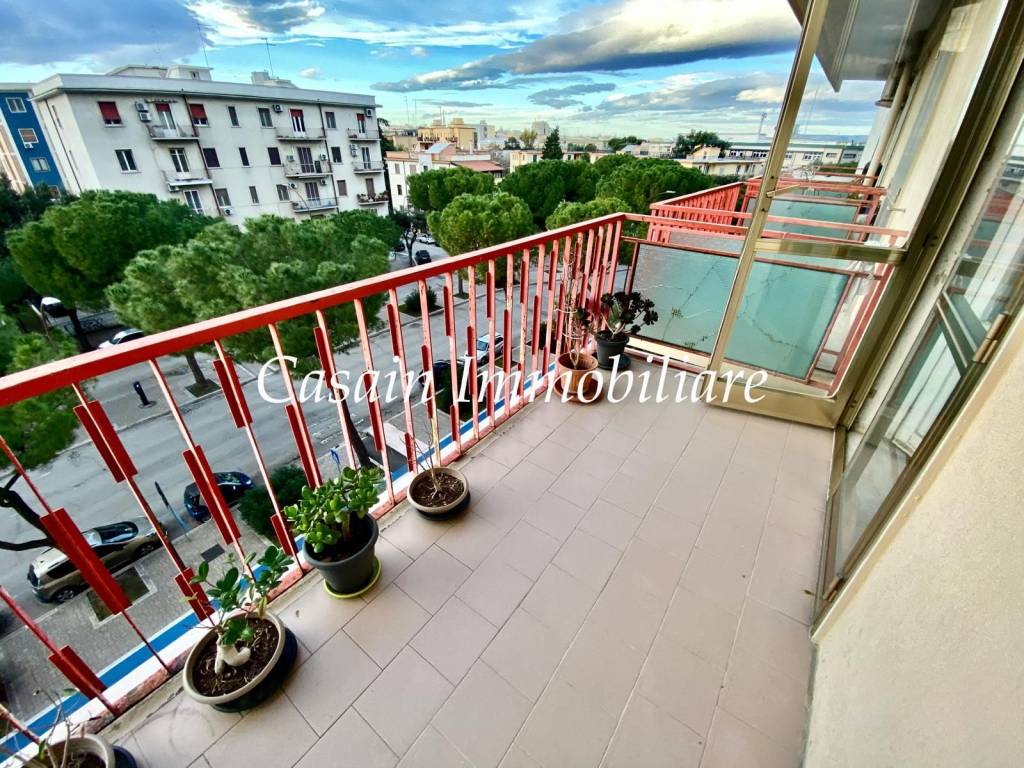 Appartamento a Foggia in Viale Michelangelo, 17 - Foto 5