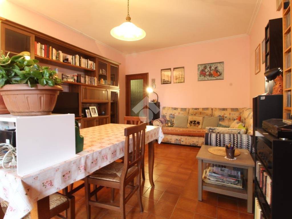 Appartamento a Reggio emilia in Via Giuseppe Turri, 27 - Foto 4