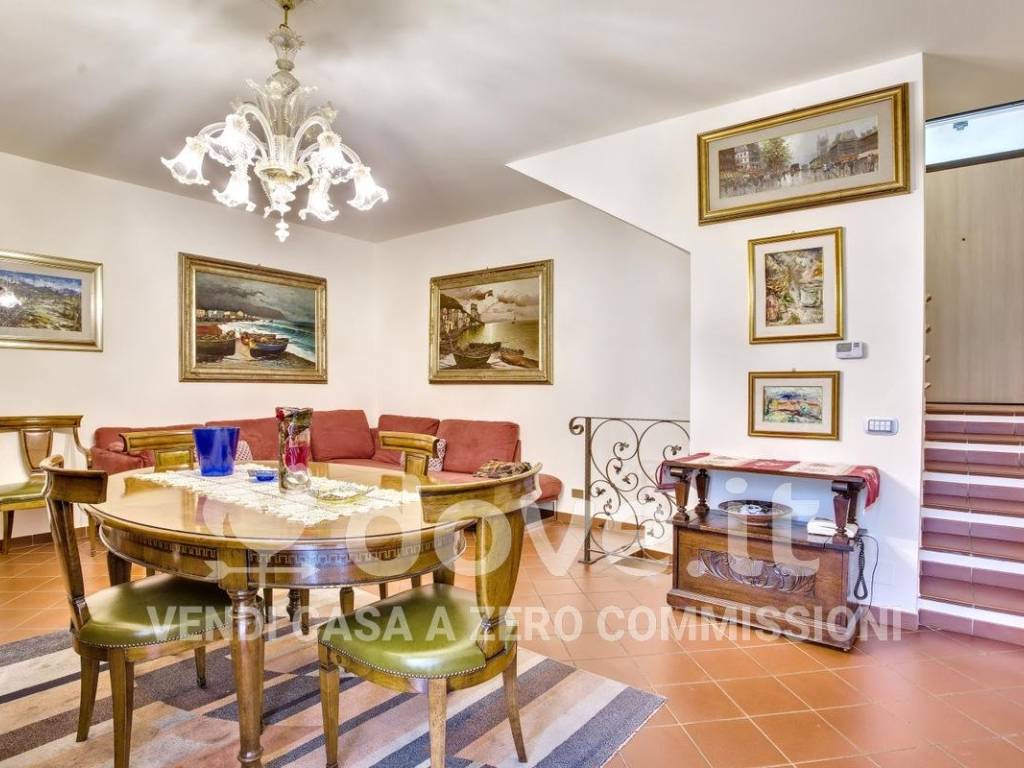 Villetta a schiera a Malnate in Via Pietro Nenni, 12 - Foto 3