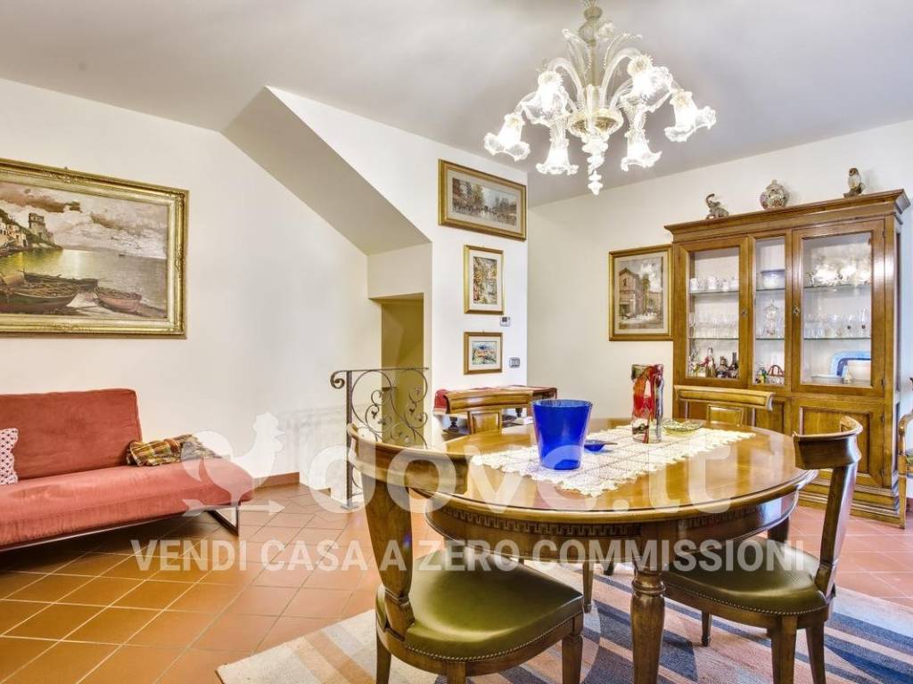 Villetta a schiera a Malnate in Via Pietro Nenni, 12 - Foto 4