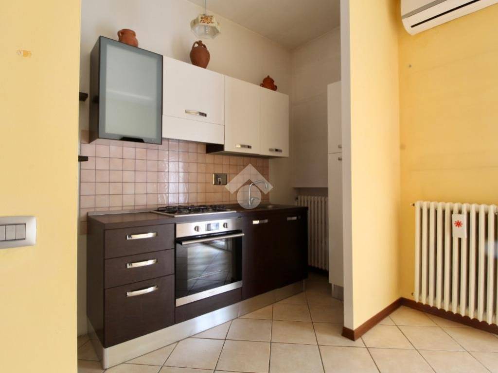 Appartamento a Reggio emilia in Via Emilia All'Ospizio, 68 - Foto 4