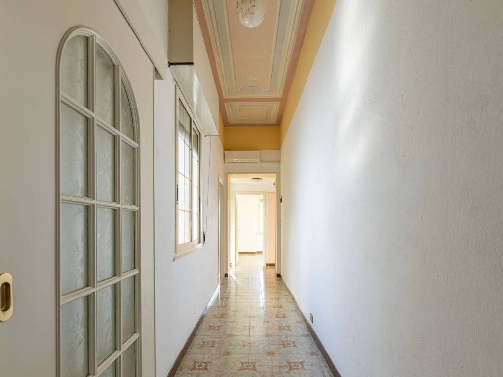 Appartamento a Cagliari in Via Volturno, 29 - Foto 2