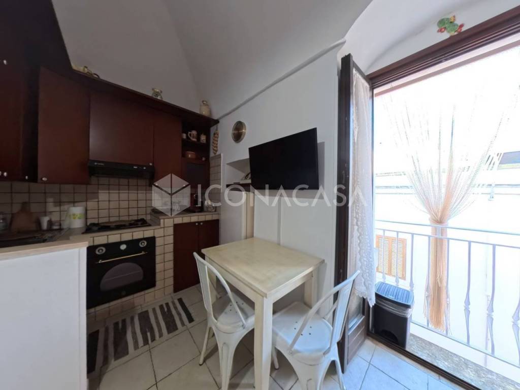 Casa indipendente a Ostuni in Via Pietro Pomponazzi - Foto 2