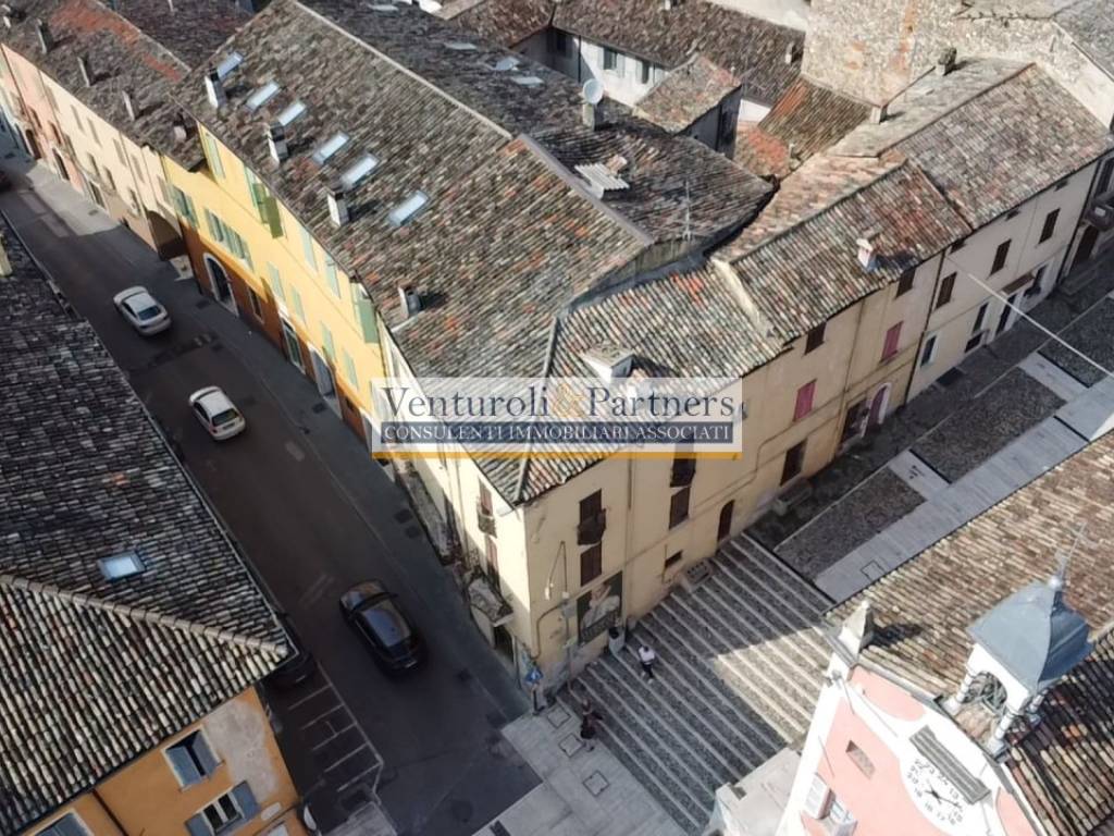 Rustico / casale a Castiglione delle stiviere in Via Giovanni Chiassi - Foto 2