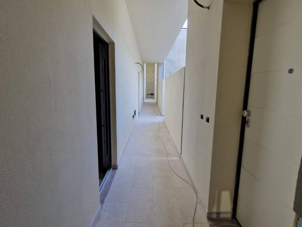 Loft / open space a Pontedera in Via Dante Alighieri, , 27 - Foto 5