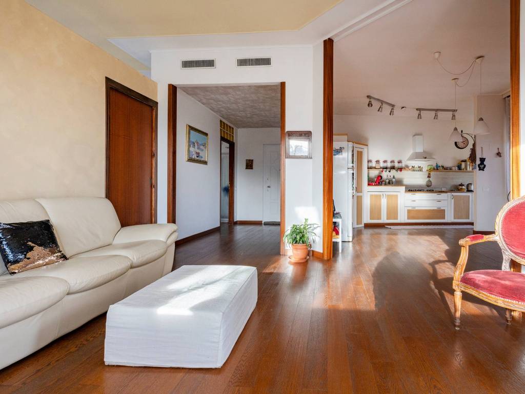 Villa a Gornate-olona in Via Alessandro Manzoni - Foto 4